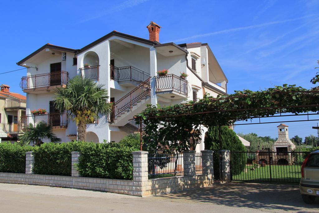Apartments Jasna Umag Extérieur photo