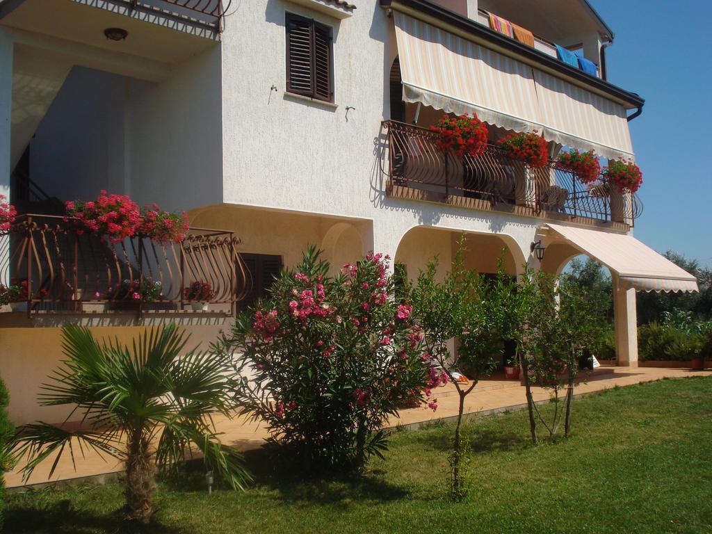 Apartments Jasna Umag Extérieur photo