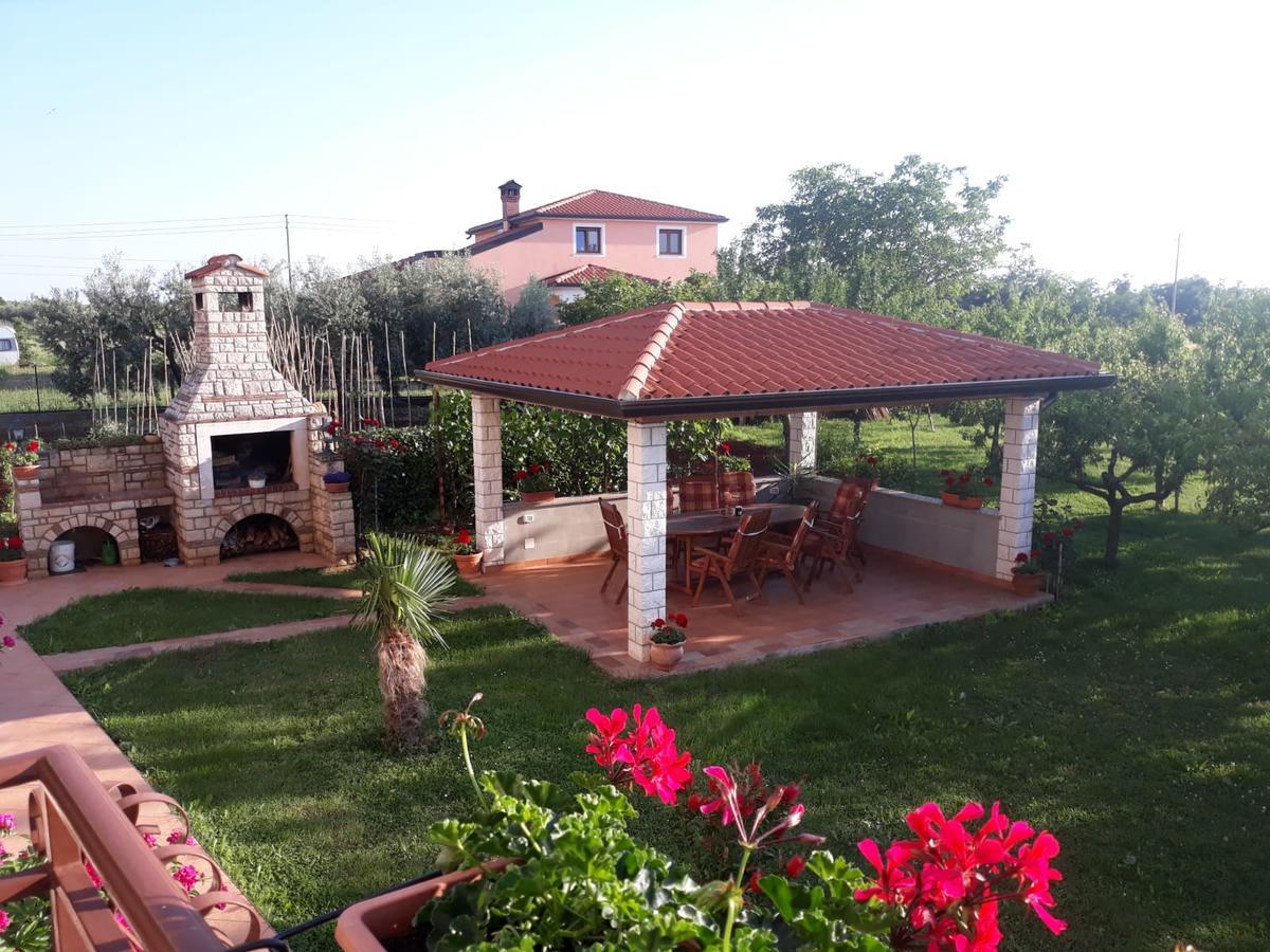 Apartments Jasna Umag Extérieur photo